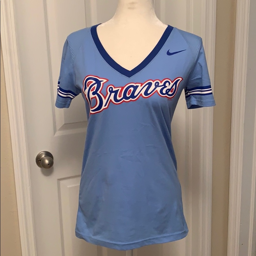 Nike Braves top